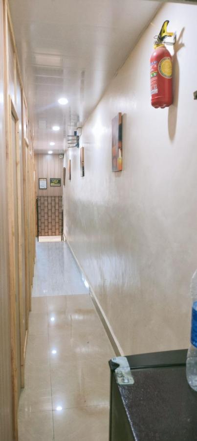 Royal Cabin Stay 孟买 外观 照片